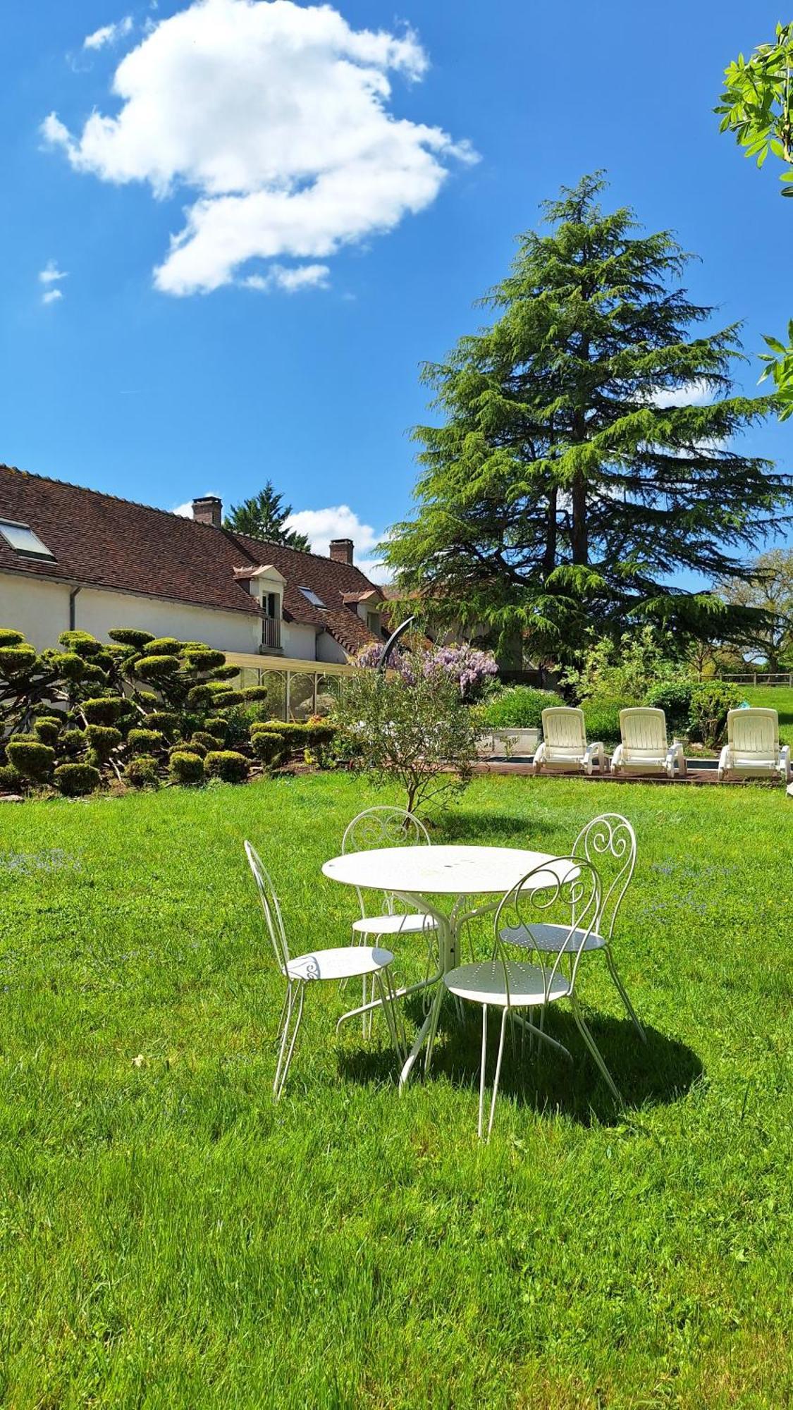 Traînefeuilles - Chambres d'hôtes Le Controis-en-Sologne Extérieur photo